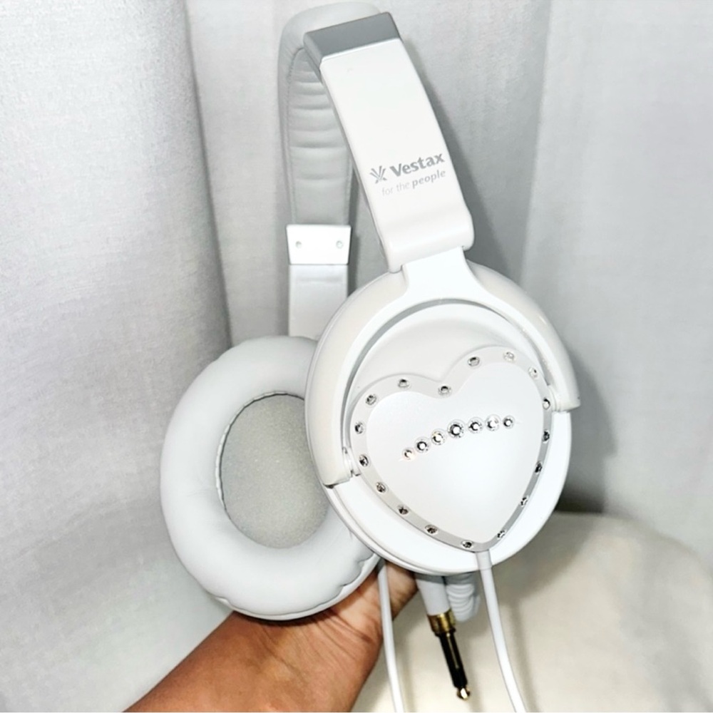 Limited Edition White Heart Shaped Headphones with Faux Diamonds